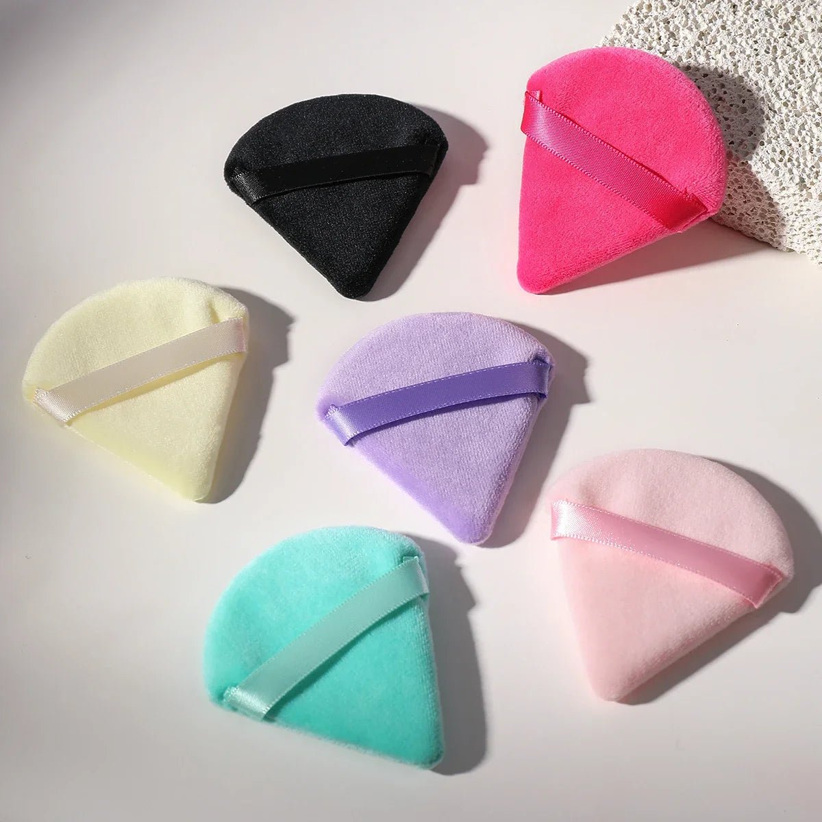 10/20Pcs Triangle Velvet Powder Puff Pizza Flours Mini Face Makeup Sponge Cosmetics Washable Lightweight Makeup Tool - RELUX.STORE