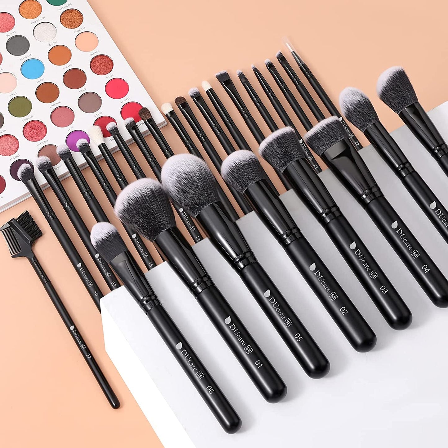 “27 - Piece Professional Makeup Brush Set – Premium Synthetic Kabuki Brushes for Foundation, Powder, Blending, Contour & Eye Makeup – Beauty Brush Kit for Women & Makeup Artists” - RELUX.STORE