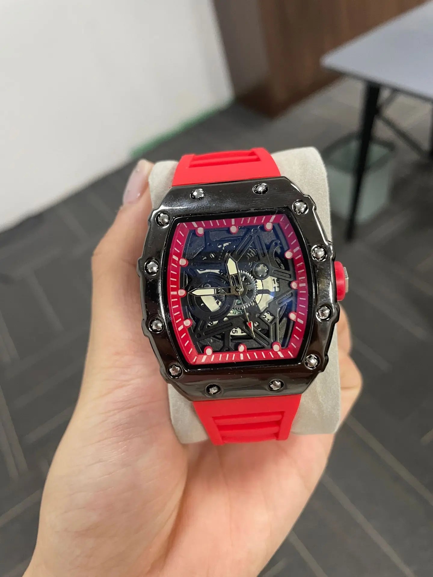 Men Watches Light Luxury Brand Domineering Beauty Trend Pentagram Luminous Wine Barrel Shaped Male Fashion Quartz Clock Watch - RELUX.STORE