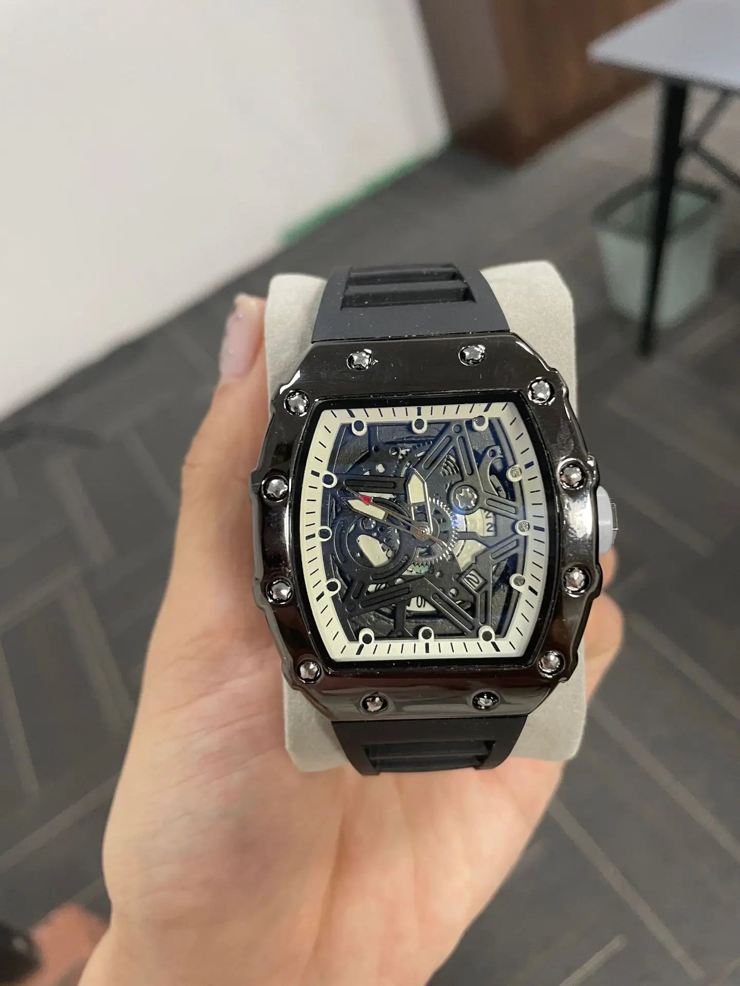 Men Watches Light Luxury Brand Domineering Beauty Trend Pentagram Luminous Wine Barrel Shaped Male Fashion Quartz Clock Watch - RELUX.STORE