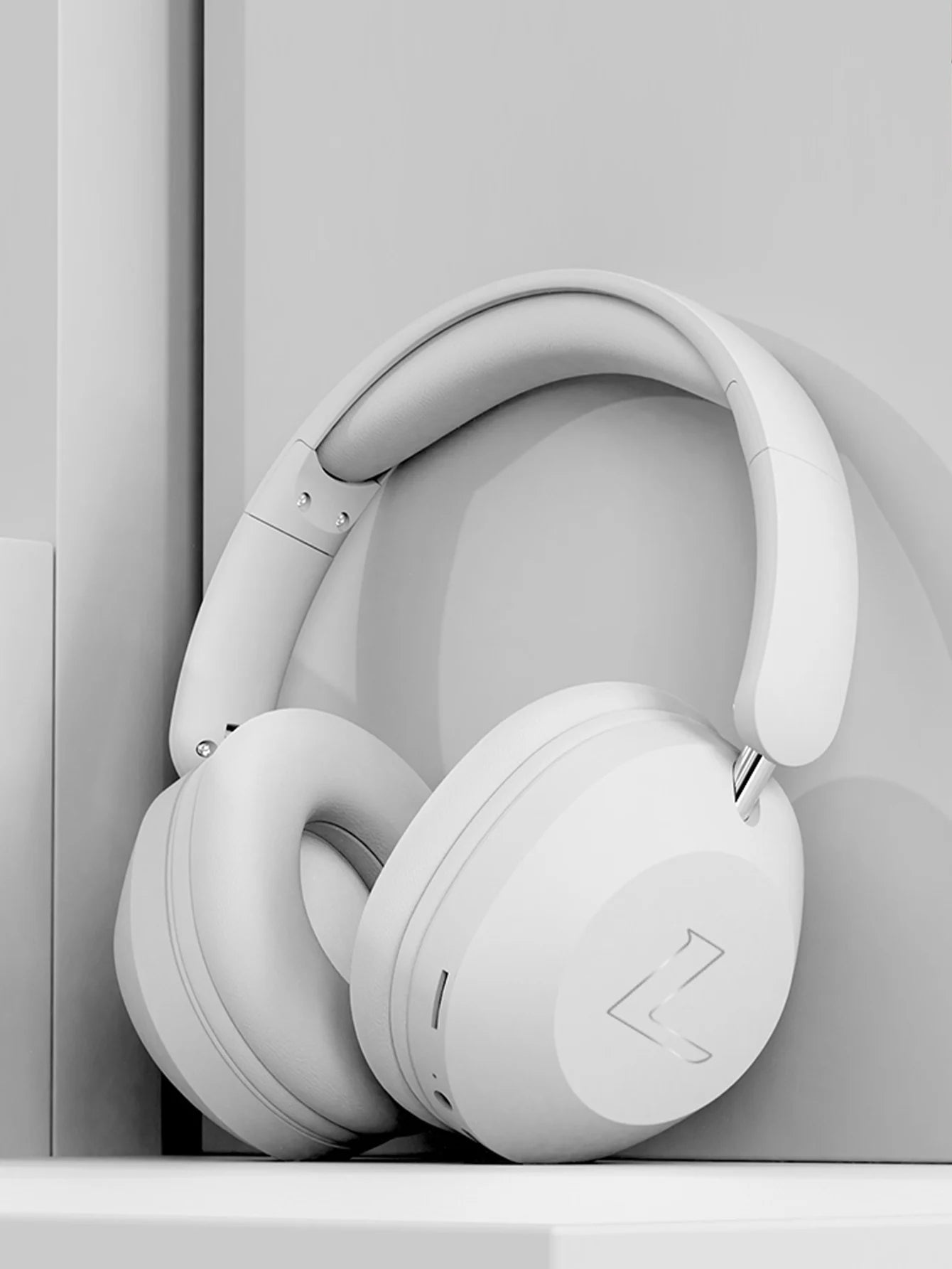 Over - Ear Bluetooth Headphones – Wireless Sports, Gaming & Music Headset with Long Battery Life and HD Calls - RELUX.STORE