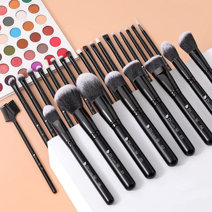 “27 - Piece Professional Makeup Brush Set – Premium Synthetic Kabuki Brushes for Foundation, Powder, Blending, Contour & Eye Makeup – Beauty Brush Kit for Women & Makeup Artists” - RELUX.STORE