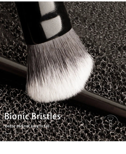 Kat Von D- Makeup Brush 35 Concealer Brush Soft Fiber Hair Elegant Black Handle Brand Makeup Brushes for Woman RELUX.STORE