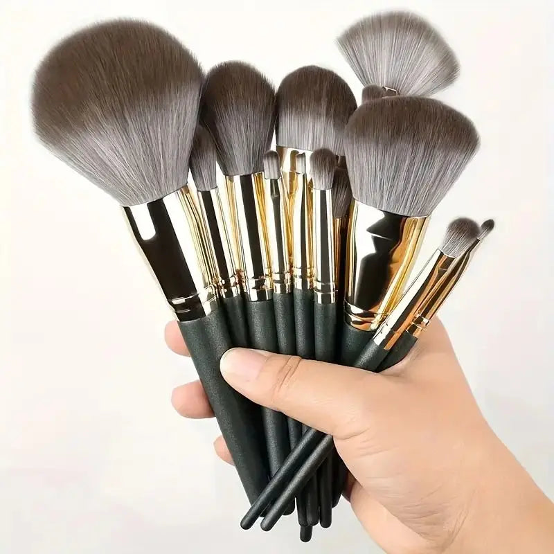 Makeup Brush Set Soft Fluffy Professiona Cosmetic Foundation Powder Eyeshadow Kabuki Blending Make Up Brush Beauty Tool Makeup RELUX.STORE
