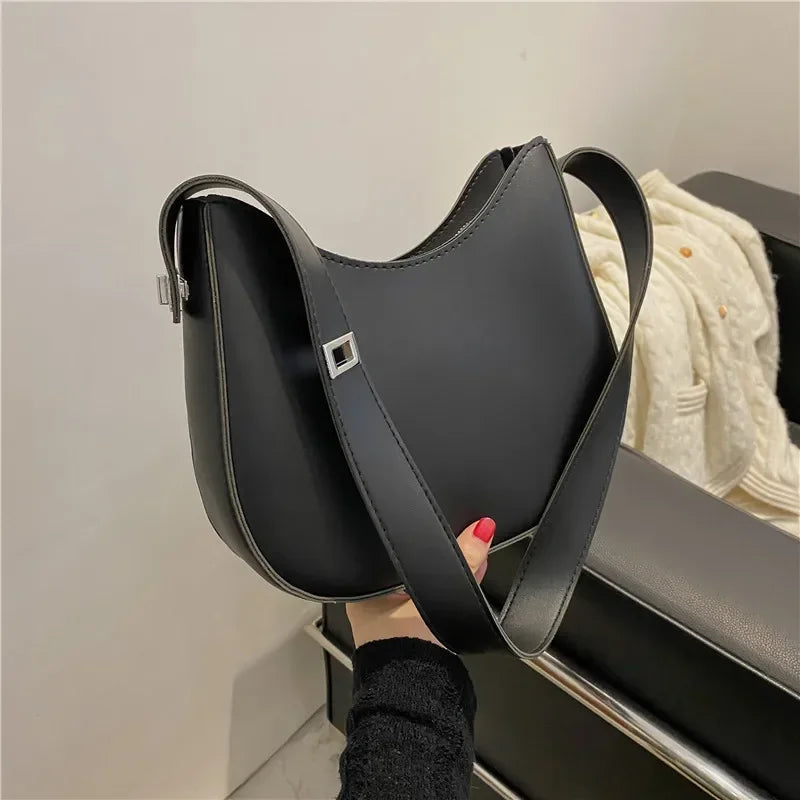 New Trendy and Fashionable Shoulder Underarm Bag PU Leather Solid Color Tote Handbag Luxury Brand Female Portable Shoulder Bag RELUX.STORE