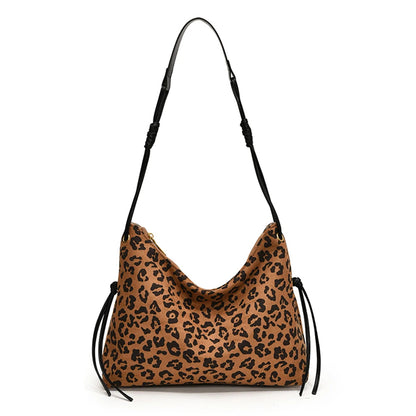Women Suede Shoulder Bag Adjustable Strap Messenger Bag with Zipper Trendy Retro Handbag for Work Travel RELUX.STORE