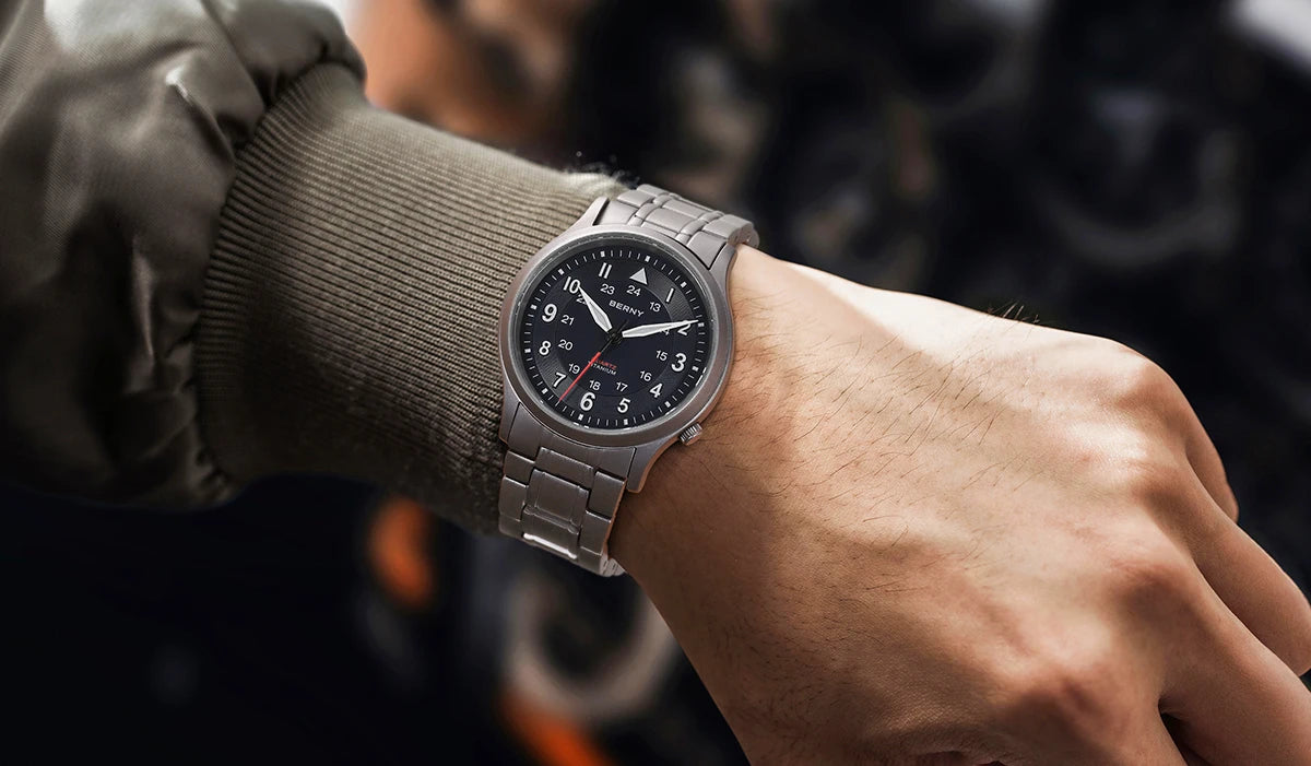 BERNY Titanium Watches for Men Classic Mens Field Pilot Watch Easy Read Outdoor Quartz Wristwatch Super Luminous Sapphire 5ATM