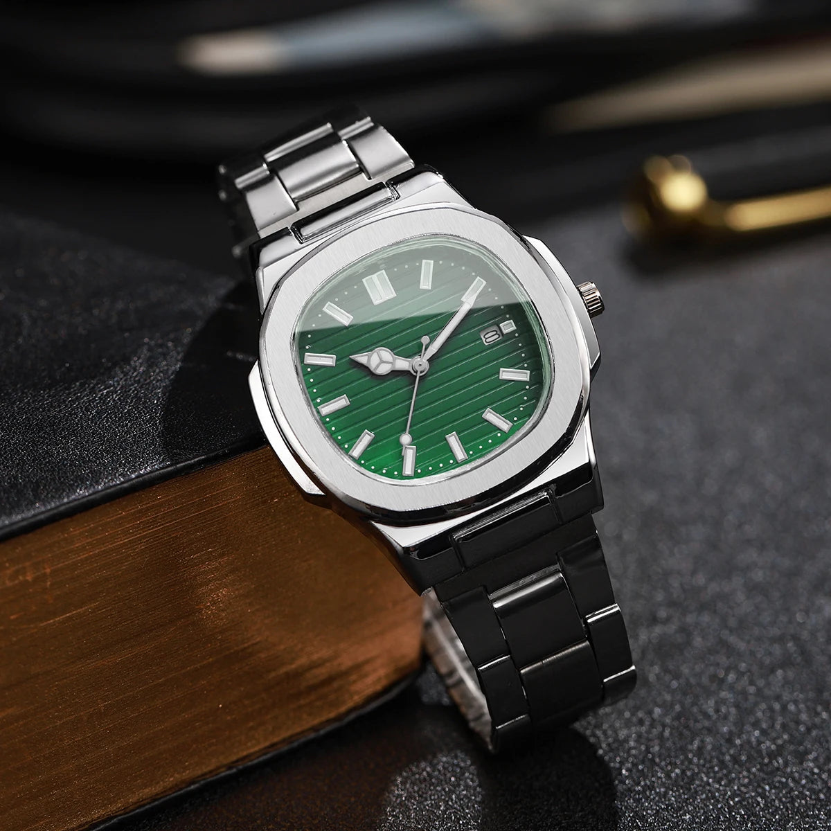 Men Fashion Wristwatches Business Square Dial Stainless Steel Strap Quartz Watch with Calendar For Mens Clock（Without Box）