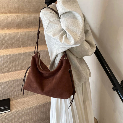 Women Suede Shoulder Bag Adjustable Strap Messenger Bag with Zipper Trendy Retro Handbag for Work Travel RELUX.STORE