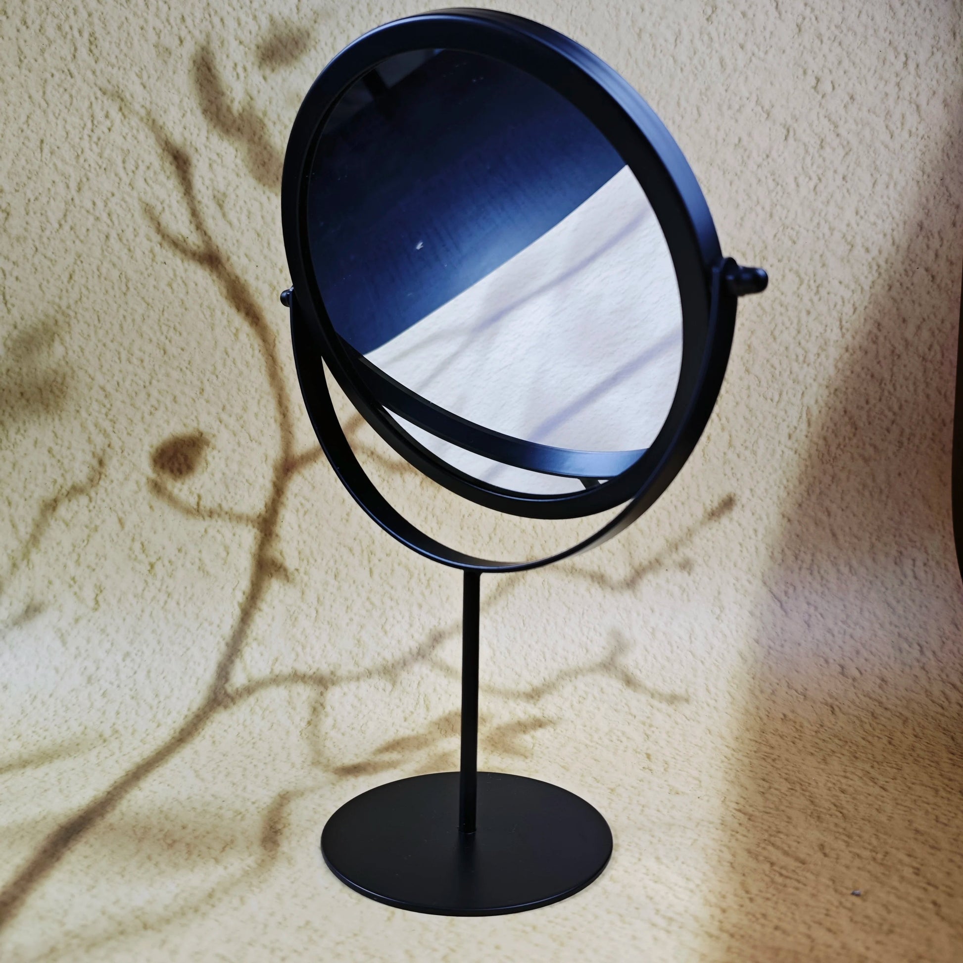 360 Degrees Rotate Iron Desktop Mirror Texture Ladies Makeup Mirror Creative Iron Mirror Strong Sense Of Style RELUX.STORE