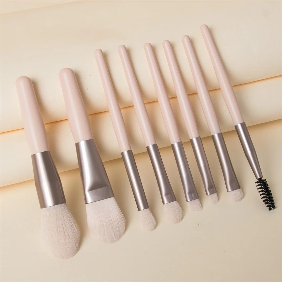 8Pcs Soft Fluffy Makeup Brushes Set for cosmetics Foundation Blush Powder Eyeshadow Kabuki Blending Makeup brush beauty tool RELUX.STORE