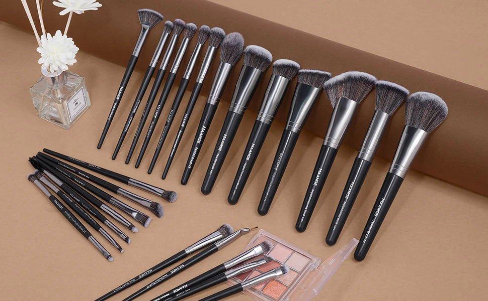 MAANGE Professional Gift Box 25 Pieces Makeup Brushes Kit Face Eye Beauty Brushes For Foundation Conceal Eyeshadow Contour Brush RELUX.STORE