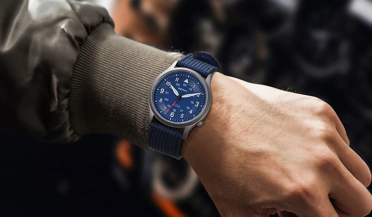 BERNY Titanium Watches for Men Classic Mens Field Pilot Watch Easy Read Outdoor Quartz Wristwatch Super Luminous Sapphire 5ATM