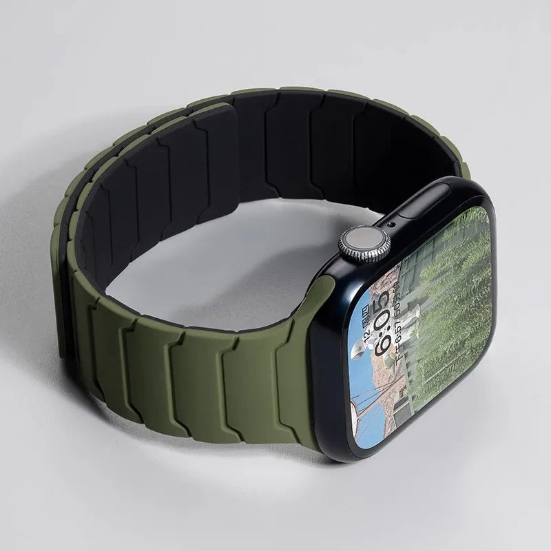 Magnetic Silicone Strap for Apple Watch Band Ultra 2 49mm 45mm 41mm Bracelet for Iwatch Series 9 8 7 6 SE 5 4 38 42mm 44mm 40mm