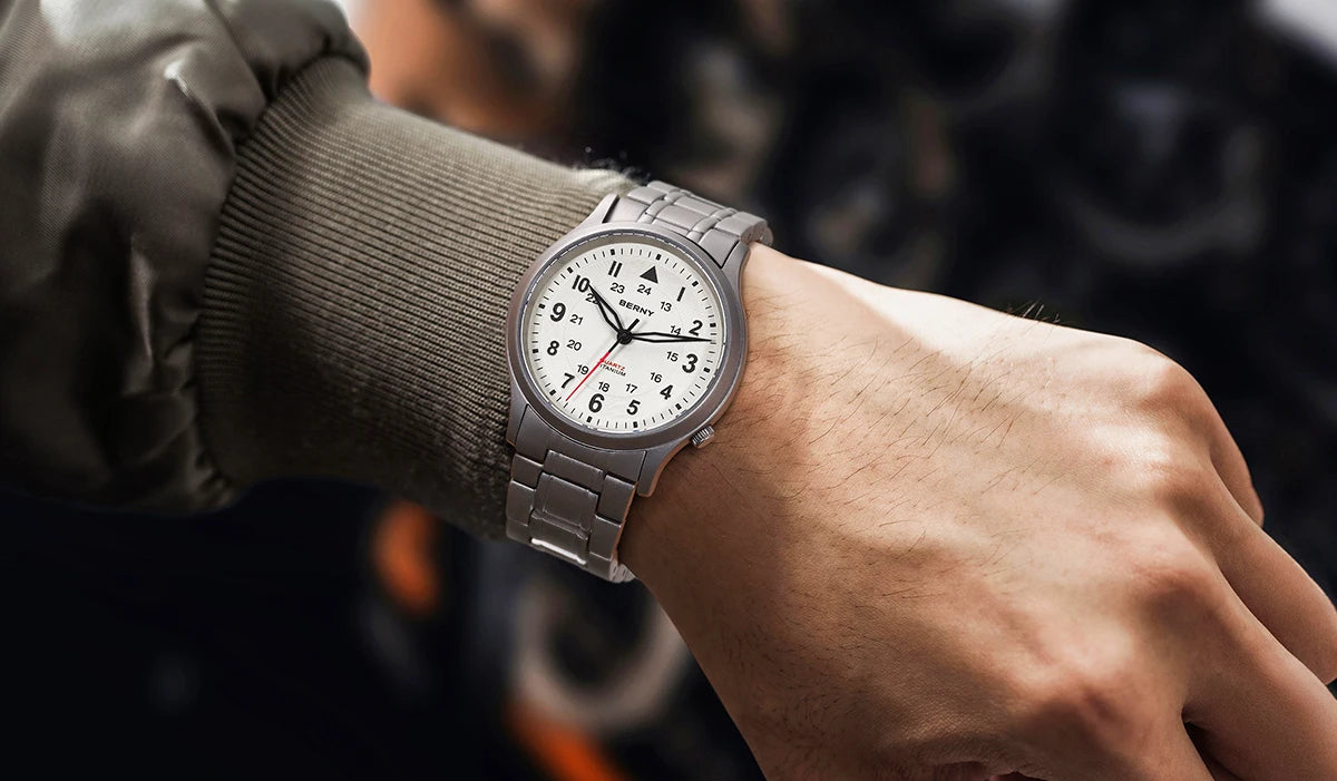 BERNY Titanium Watches for Men Classic Mens Field Pilot Watch Easy Read Outdoor Quartz Wristwatch Super Luminous Sapphire 5ATM