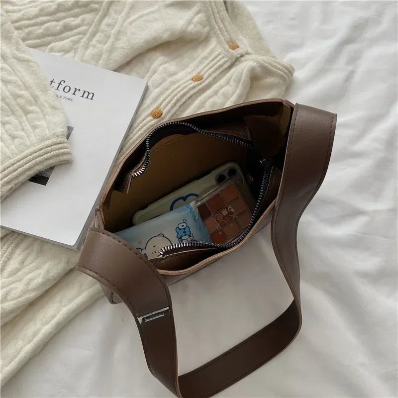 New Trendy and Fashionable Shoulder Underarm Bag PU Leather Solid Color Tote Handbag Luxury Brand Female Portable Shoulder Bag RELUX.STORE