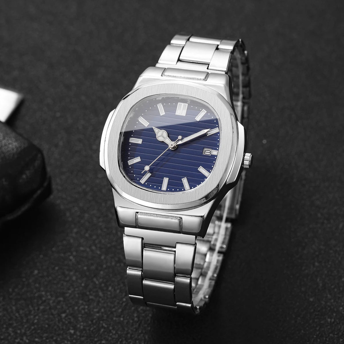 Men Fashion Wristwatches Business Square Dial Stainless Steel Strap Quartz Watch with Calendar For Mens Clock（Without Box）