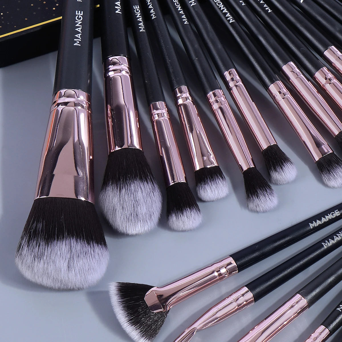 Maange 20Pcs Makeup Brushes with Box Professional Cosmetic Powder Eye Shadow Foundation Blush Blending Beauty Tool For Women RELUX.STORE