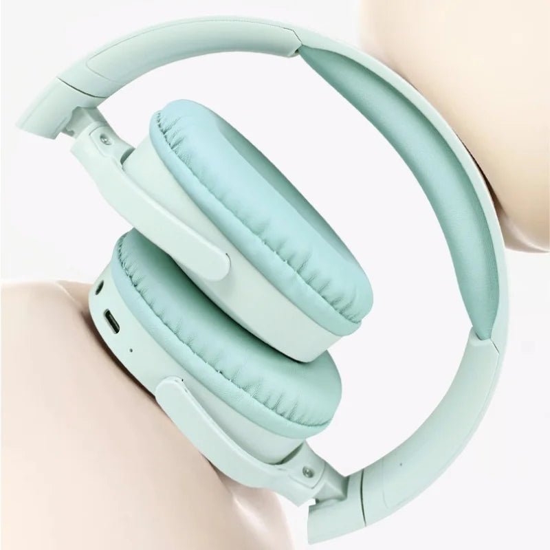 “Fashionable Bluetooth Wireless Over - Ear Headphones – Deep Bass, Hi - Fi Stereo, Long Battery Life, Sports & Universal Use” - RELUX.STORE