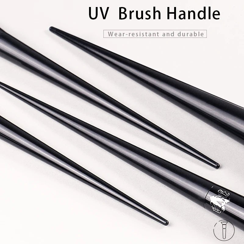 Kat Von D - Makeup Brush 35 Concealer Brush Soft Fiber Hair Elegant Black Handle Brand Makeup Brushes for Woman - RELUX.STORE