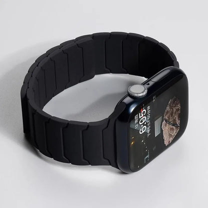 Magnetic Silicone Strap for Apple Watch Band Ultra 2 49mm 45mm 41mm Bracelet for Iwatch Series 9 8 7 6 SE 5 4 38 42mm 44mm 40mm - RELUX.STORE