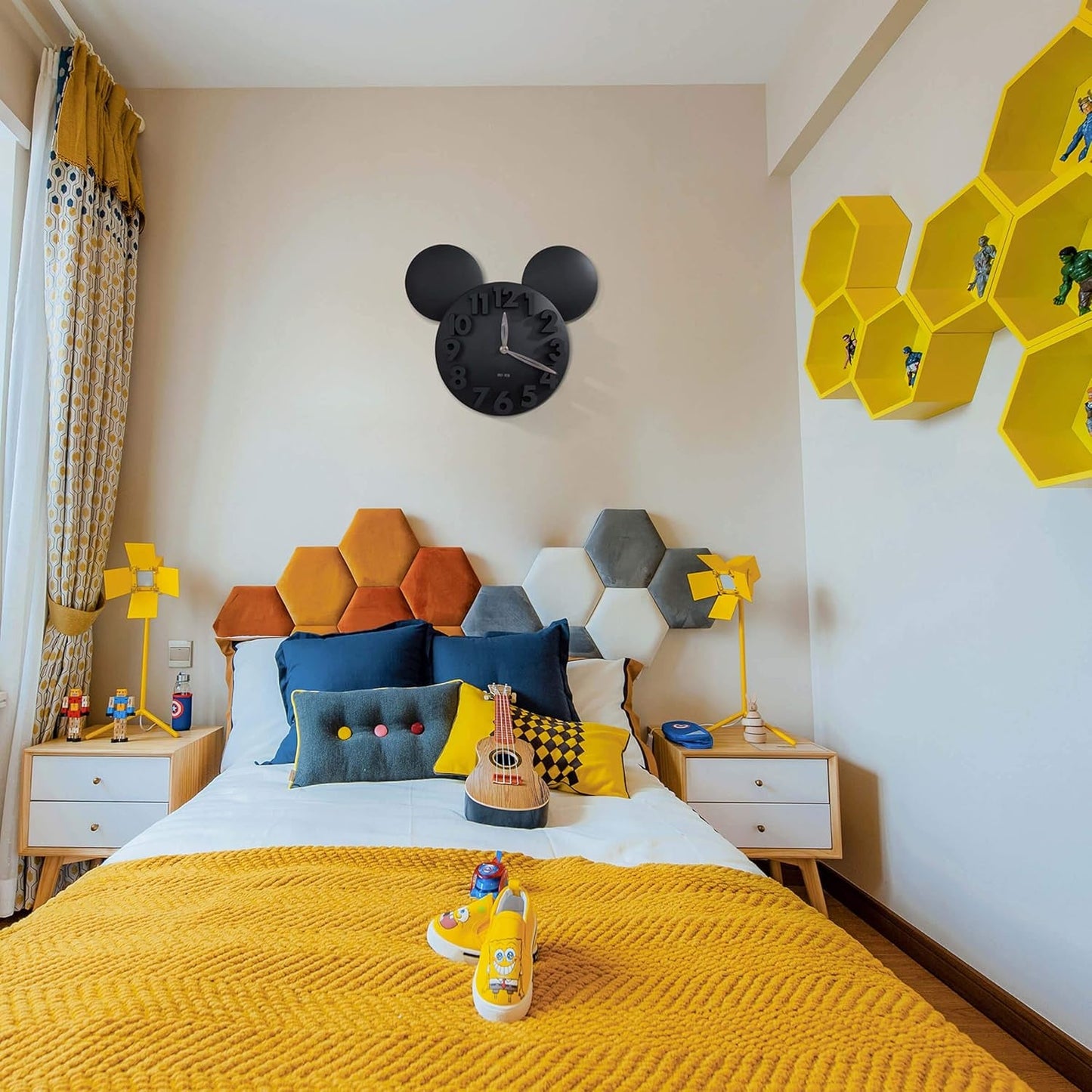 Modern Mickey Mouse 3D Wall Clock – Big Digit Home Decor, Stylish Black Decorative Clock for Living Room, Bedroom, Kitchen - RELUX.STORE