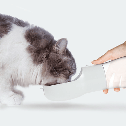 “Portable Dog Water Dispenser – Travel - Friendly Pet Bottle for Hydration On - the - Go” - RELUX.STORE
