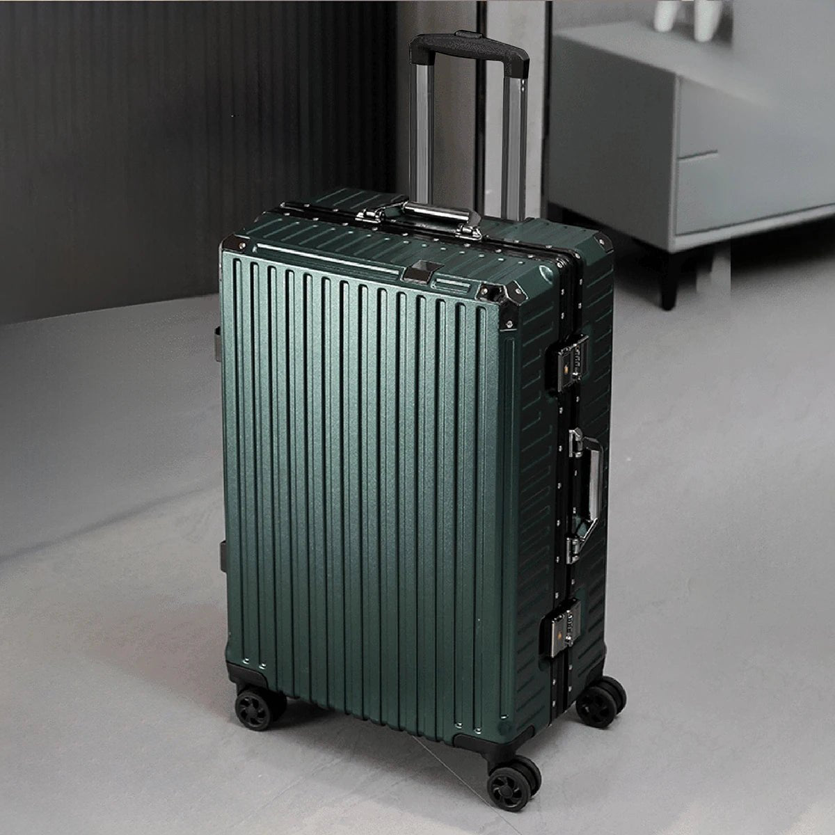 Trolley Luggage 20 24 26 28 Inch Aluminum Frame Rolling Luggage Case USB Travel Suitcase on Wheels Combination Lock Carry - On Luggage - RELUX.STORETrolley Luggage 20 24 26 28 Inch Aluminum Frame Rolling Luggage Case USB Travel Suitcase on Wheels Combination Lock Carry - On Luggage